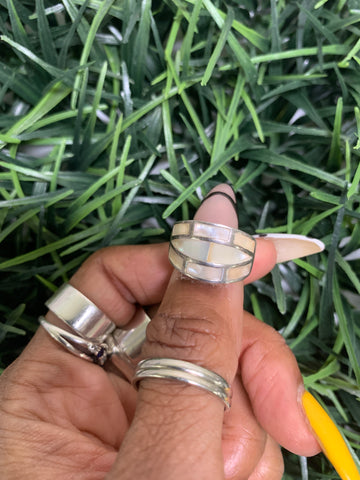 Sterling Silver Mother-Of-Pearl Inlay Cigar Band Ring (Size 7.25)