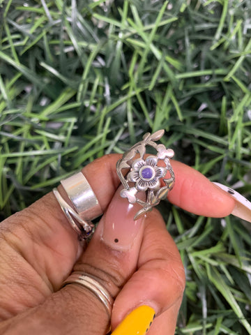 Vintage Sterling Silver Floral Ring (Size 6 3/4)